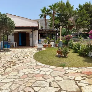  Casa vacanze Vista Mare A Màkari Italia